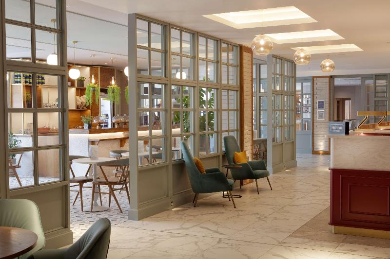 DoubleTree by Hilton Bath - Lobi