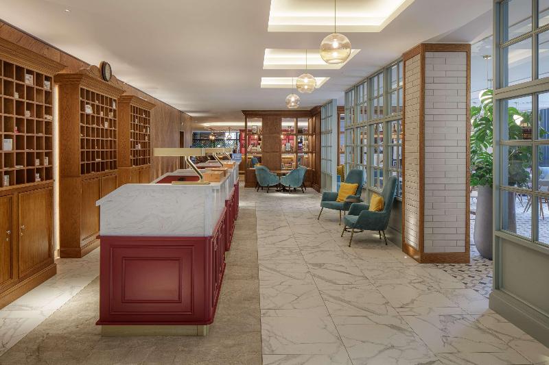 DoubleTree by Hilton Bath - Lobi
