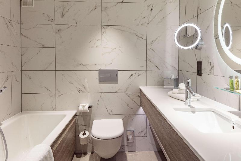 DoubleTree by Hilton Bath - Oda