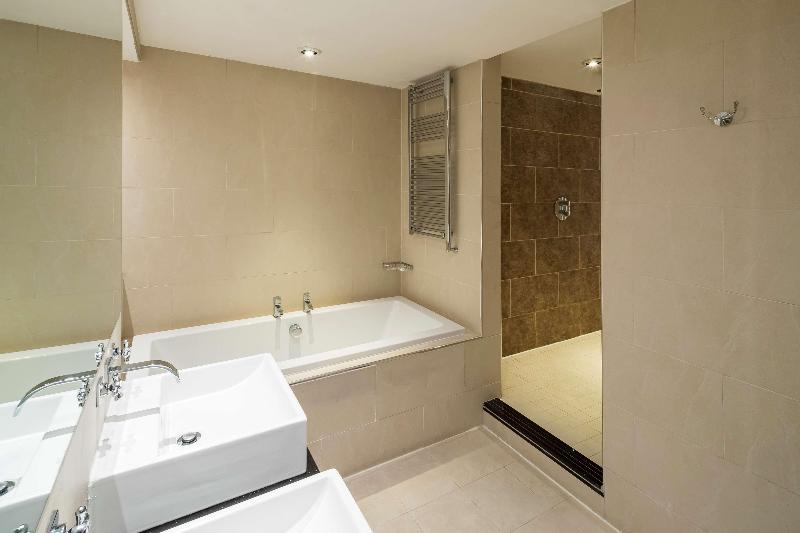 DoubleTree by Hilton Hotel & Spa Chester - Oda