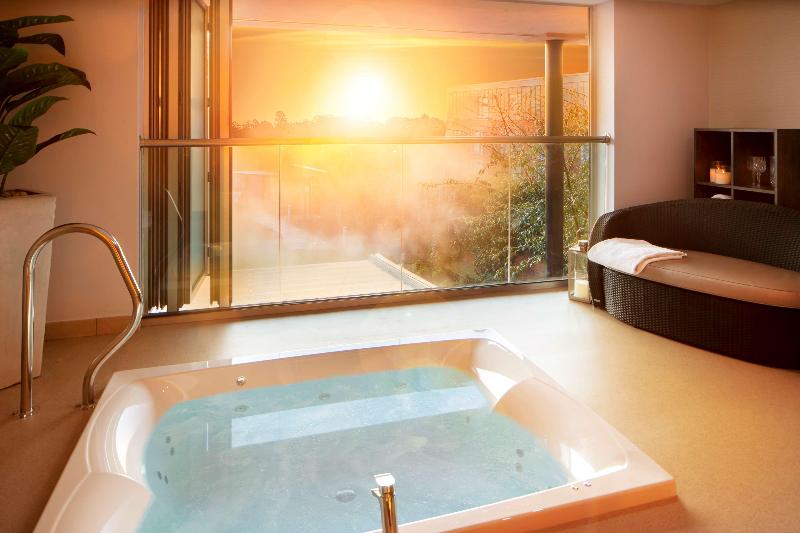 DoubleTree by Hilton Hotel & Spa Chester - Havuz