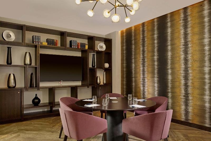 Sheraton Grand Hotel & Spa Edinburgh - Genel