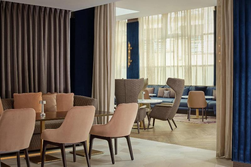 Sheraton Grand Hotel & Spa Edinburgh - Oda
