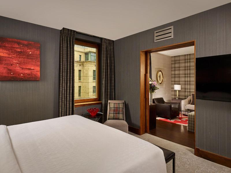 Sheraton Grand Hotel & Spa Edinburgh - Oda