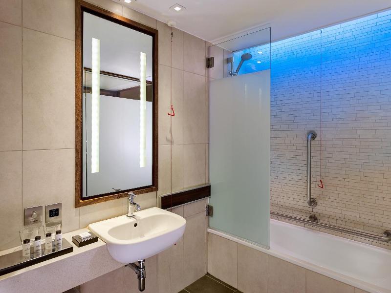 Sheraton Grand Hotel & Spa Edinburgh - Oda