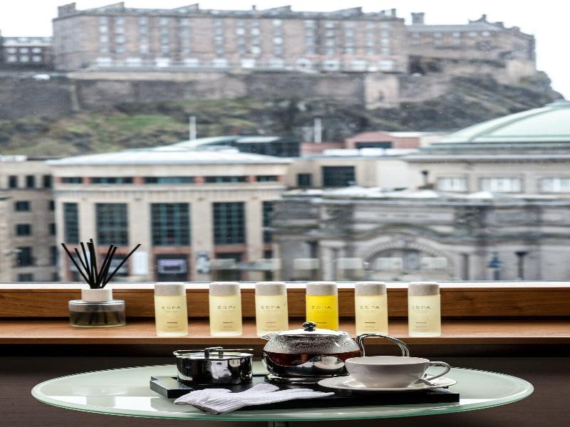 Sheraton Grand Hotel & Spa Edinburgh - Oda