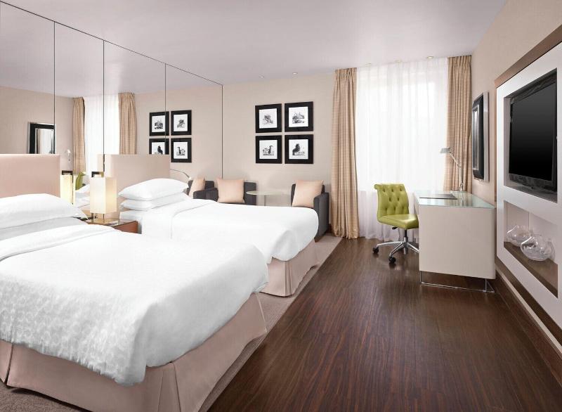 Sheraton Grand Hotel & Spa Edinburgh - Oda