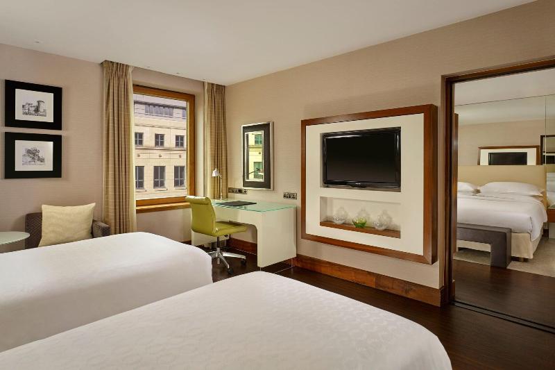 Sheraton Grand Hotel & Spa Edinburgh - Oda