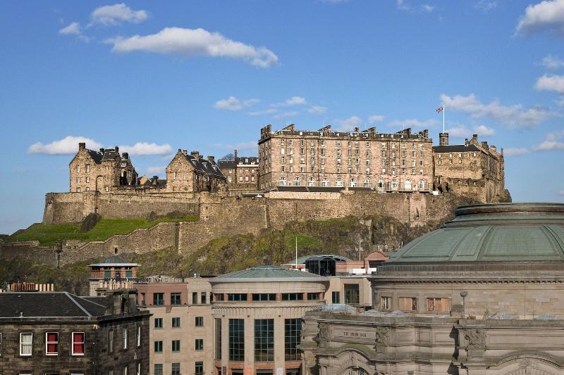 Sheraton Grand Hotel & Spa Edinburgh - Oda