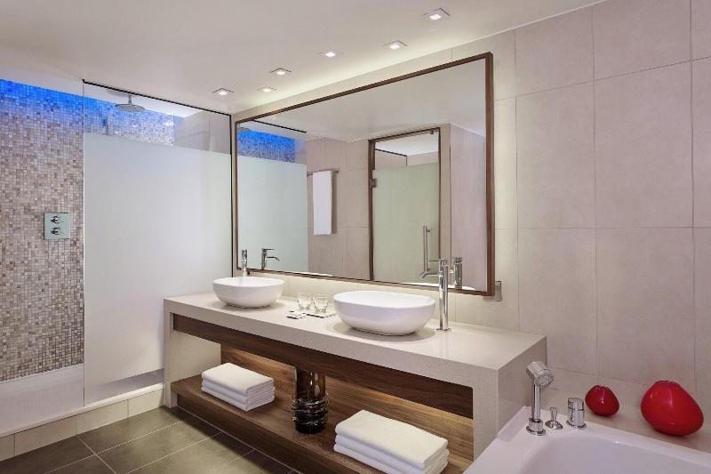 Sheraton Grand Hotel & Spa Edinburgh - Oda