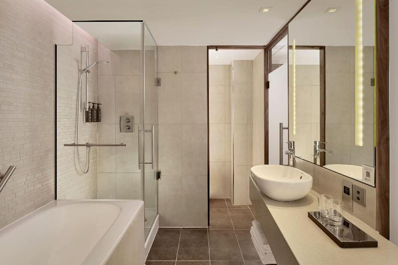 Sheraton Grand Hotel & Spa Edinburgh - Oda