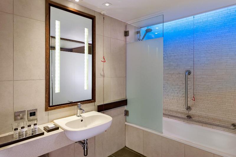 Sheraton Grand Hotel & Spa Edinburgh - Oda