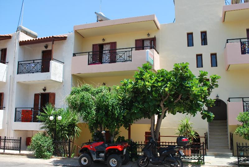 Koula Apartments - Genel