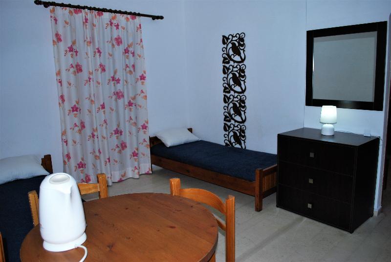 Koula Apartments - Oda