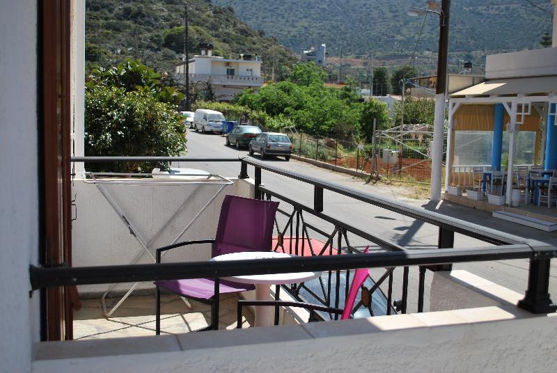 Koula Apartments - Oda