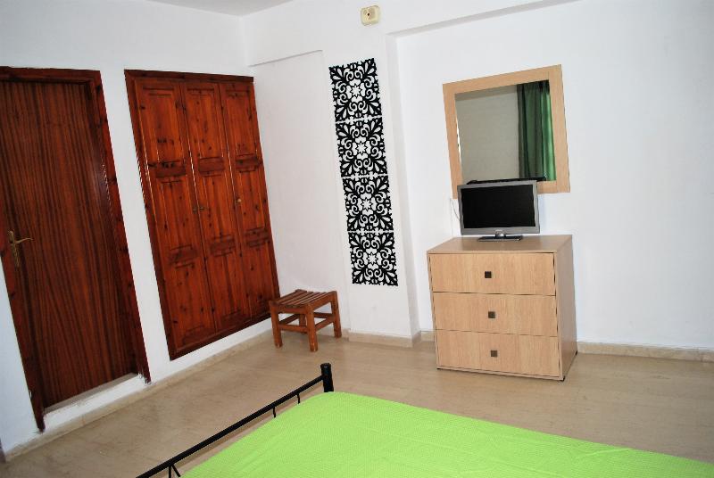 Koula Apartments - Oda