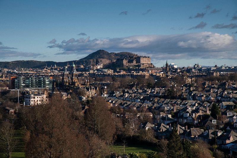 Holiday Inn Express Edinburgh - City West - Genel