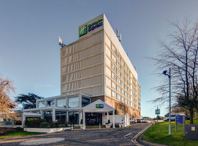 Holiday Inn Express Edinburgh - City West - Genel