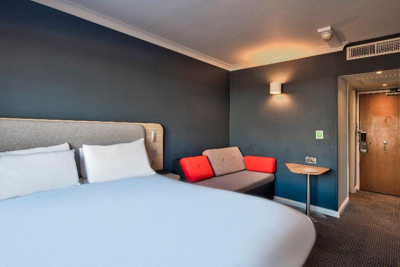 Holiday Inn Express Edinburgh - City West - Oda