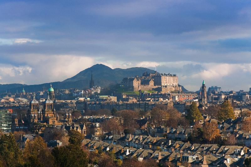 Holiday Inn Express Edinburgh - City West - Oda