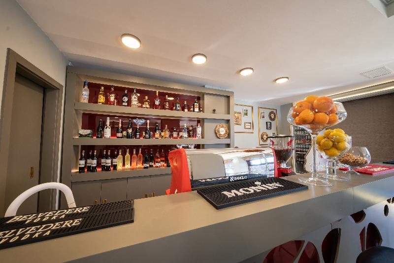 Phoenicia Comfort - Bar