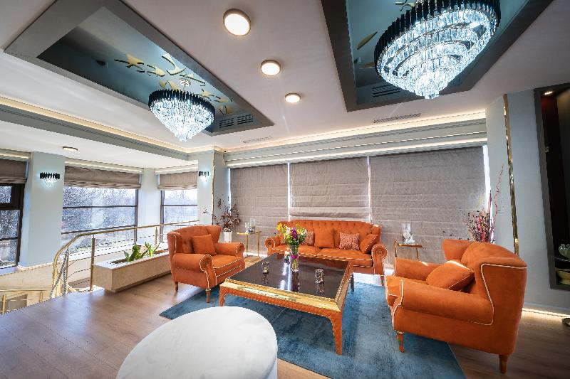 Phoenicia Comfort - Lobi