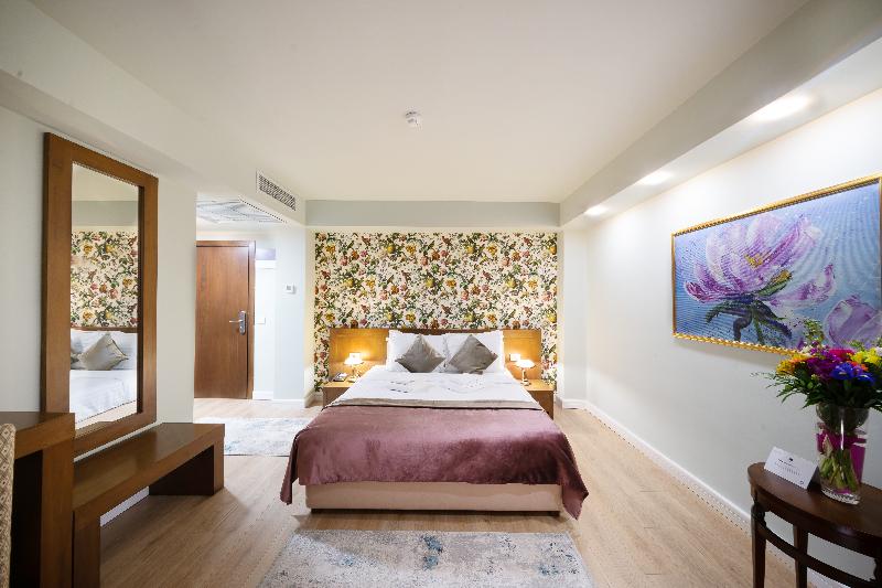 Phoenicia Comfort - Oda