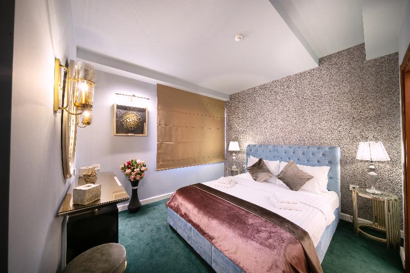 Phoenicia Comfort - Oda