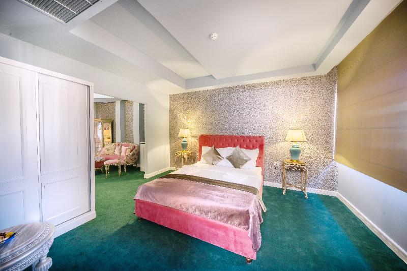 Phoenicia Comfort - Oda
