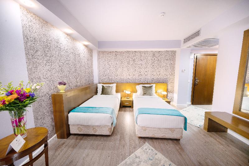 Phoenicia Comfort - Oda