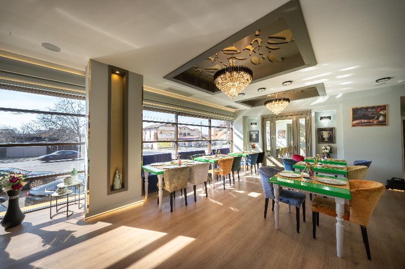 Phoenicia Comfort - Restoran