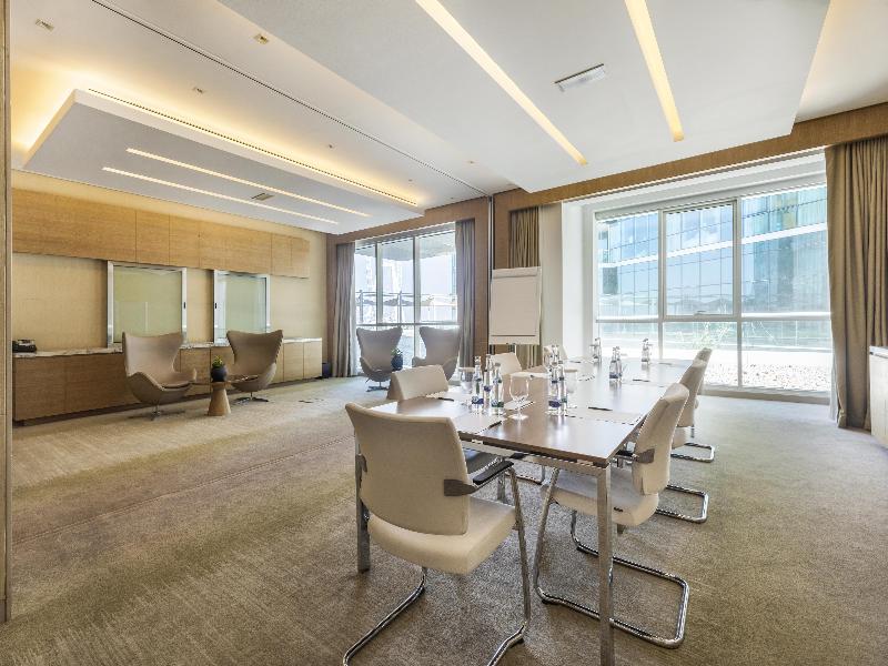 DoubleTree by Hilton Dubai, Jumeirah Beach - Toplantı