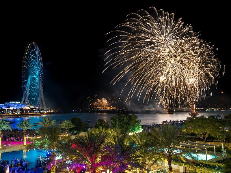 DoubleTree by Hilton Dubai, Jumeirah Beach - Havuz