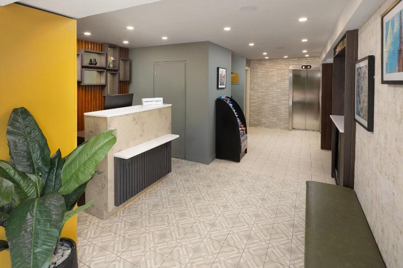 Four Points by Sheraton Edinburgh - Lobi