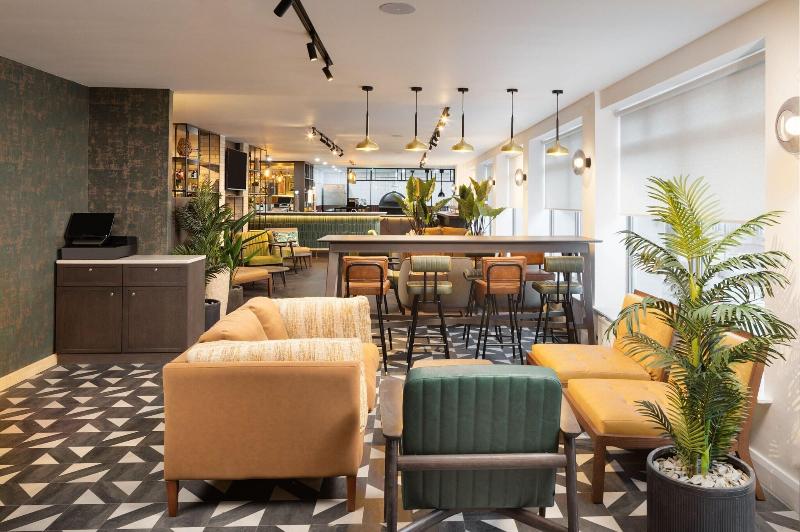Four Points by Sheraton Edinburgh - Lobi