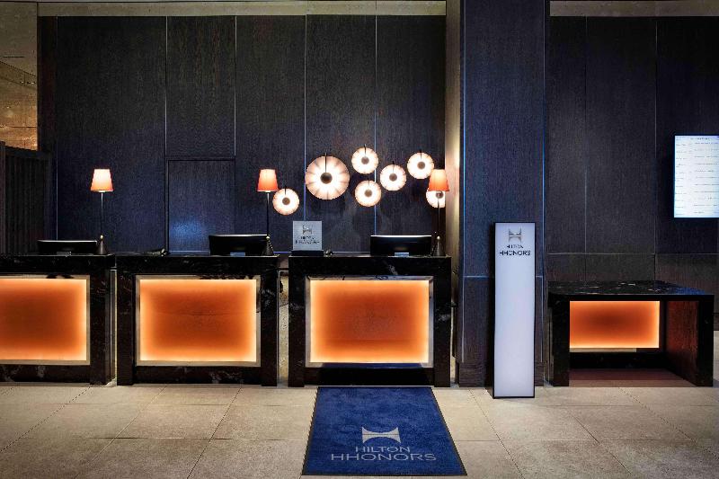 DoubleTree by Hilton Glasgow Central - Lobi
