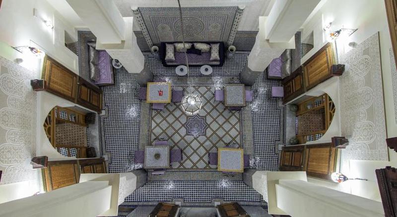 Riad Taryana - Genel
