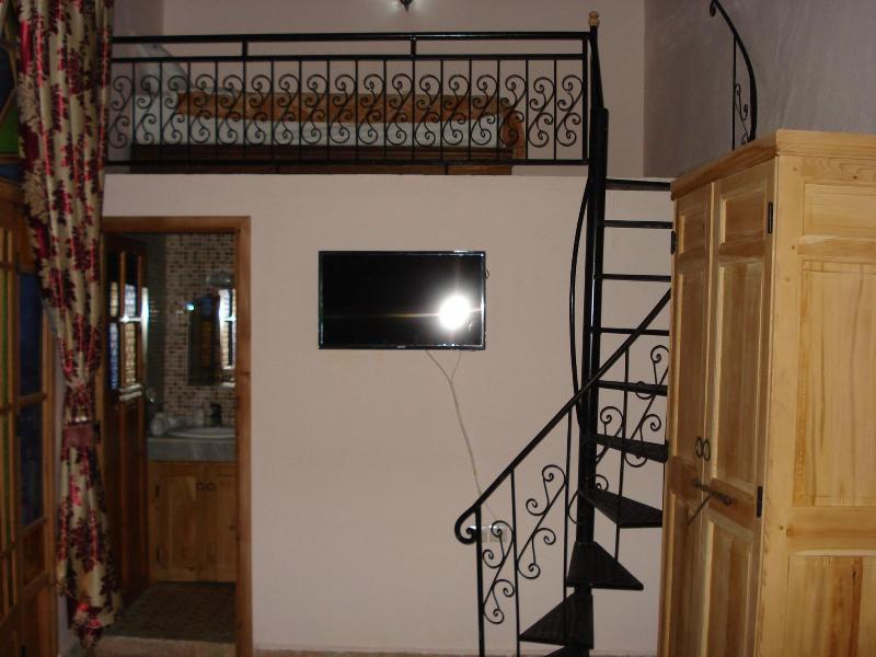 Riad Taryana - Oda