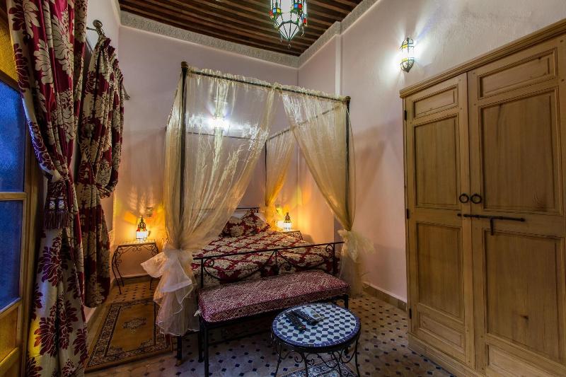 Riad Taryana - Oda