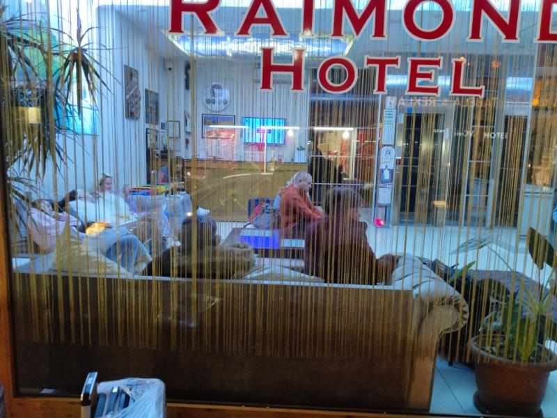 Raimond hotel - Lobi