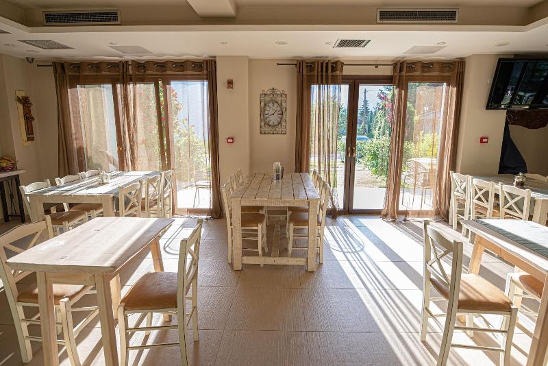 Anavasi Mountain Resort - Restoran