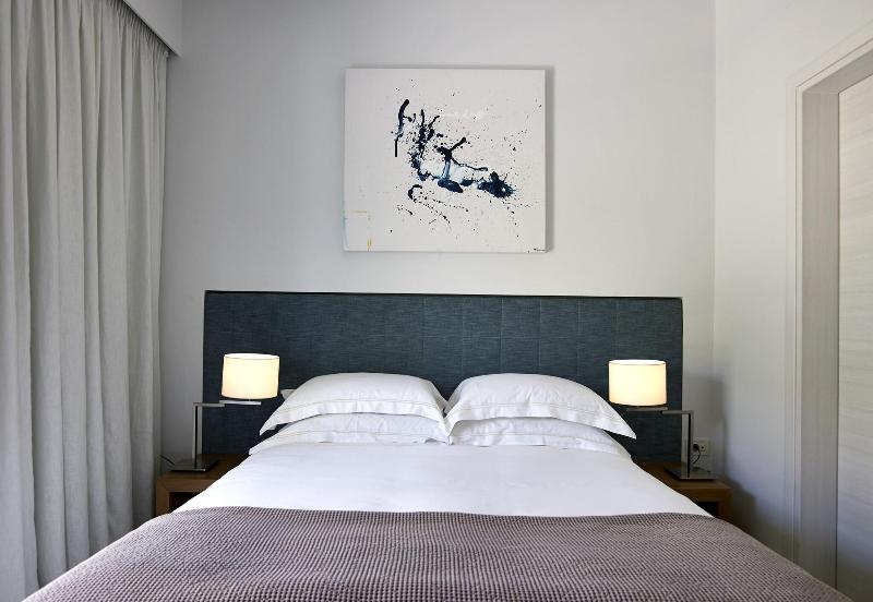Scale Suites - Oda