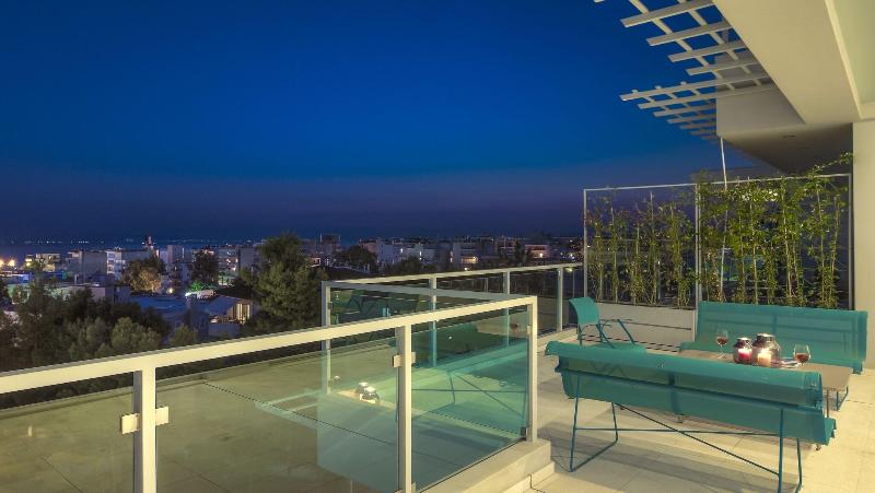 Scale Suites - Oda
