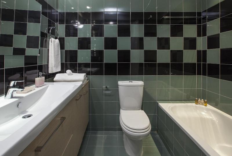 Scale Suites - Oda