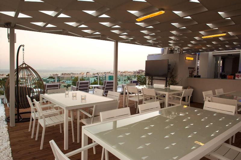 Scale Suites - Teras