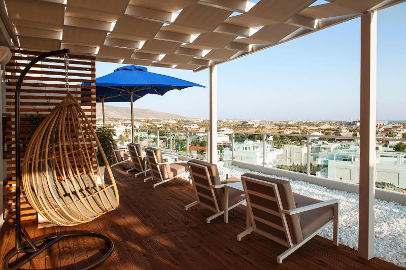 Scale Suites - Teras