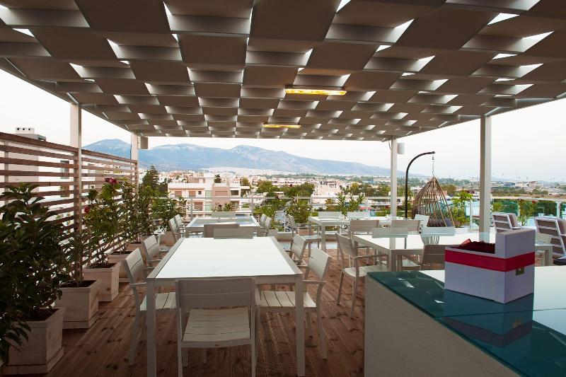 Scale Suites - Teras