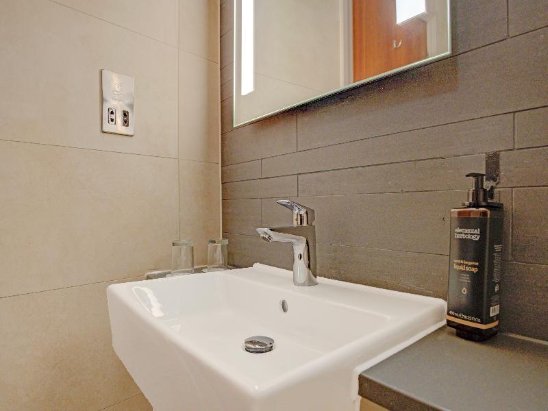 Atlantic Tower Hotel Liverpool By Sunday - Oda