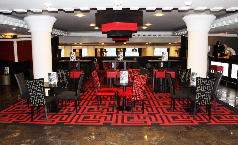 Crowne Plaza John Lennon Airport - Bar