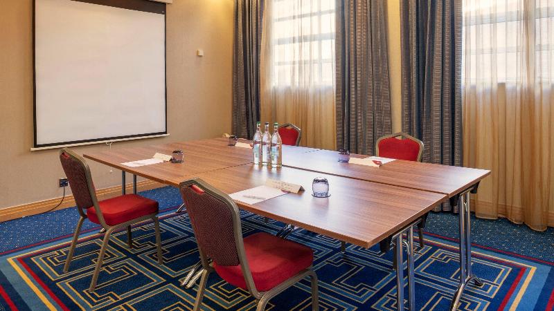 Crowne Plaza John Lennon Airport - Toplantı